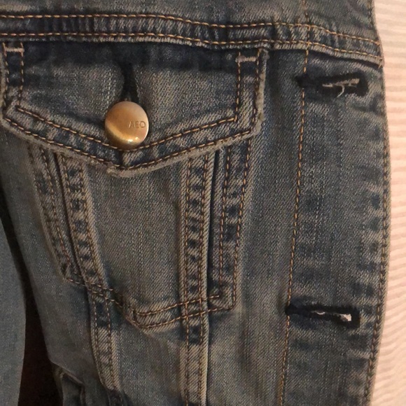 🚫SOLD🚫 AEO Denim Crop Jacket - Picture 5 of 15